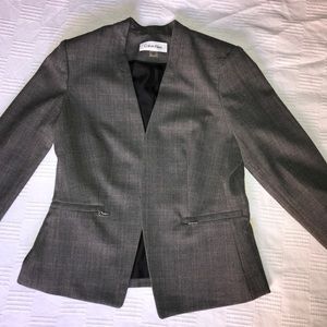Gray suit (blazer and skirt)